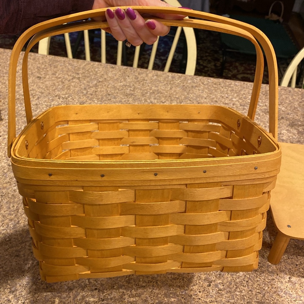 Longaberger Cake Basket with Garden Splendor Fabric Liner 1999 Handmade Basket - Picture 10 of 17